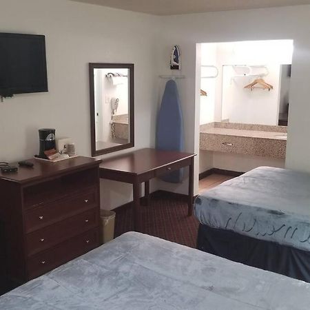 Hotel 2 Queen Beds Hotel Room 222 Wi-Fi Hot Tub Booking 斯蒂尔沃特 外观 照片